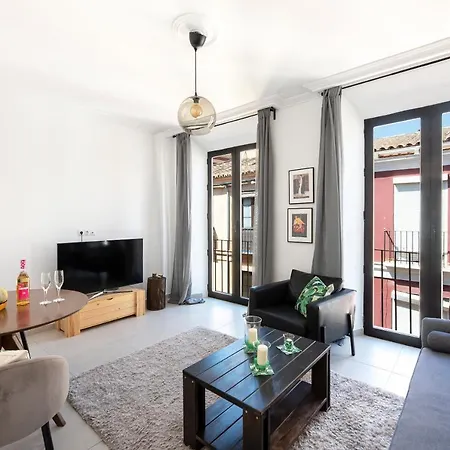 Eco Heart Center Apartment- Ideal For Family Groups- Alvarez 2